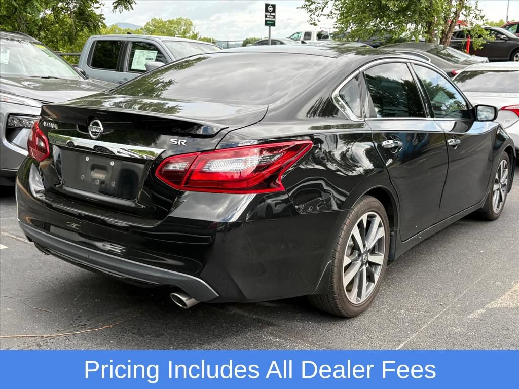 Used 2017 Nissan Altima 2.5 SR FWD image 6