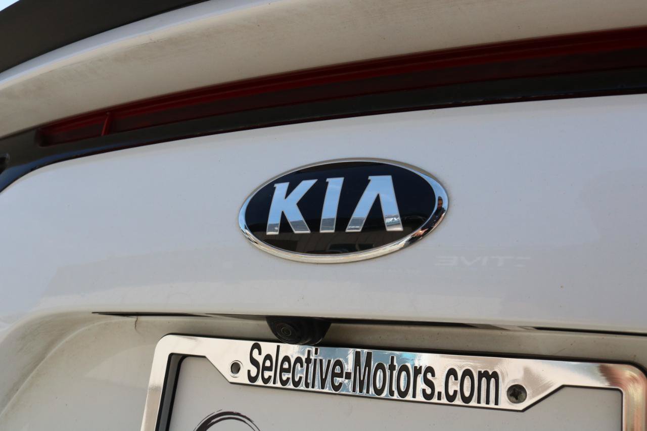 Used 2020 Kia Stinger GT2 AWD/4WD image 18