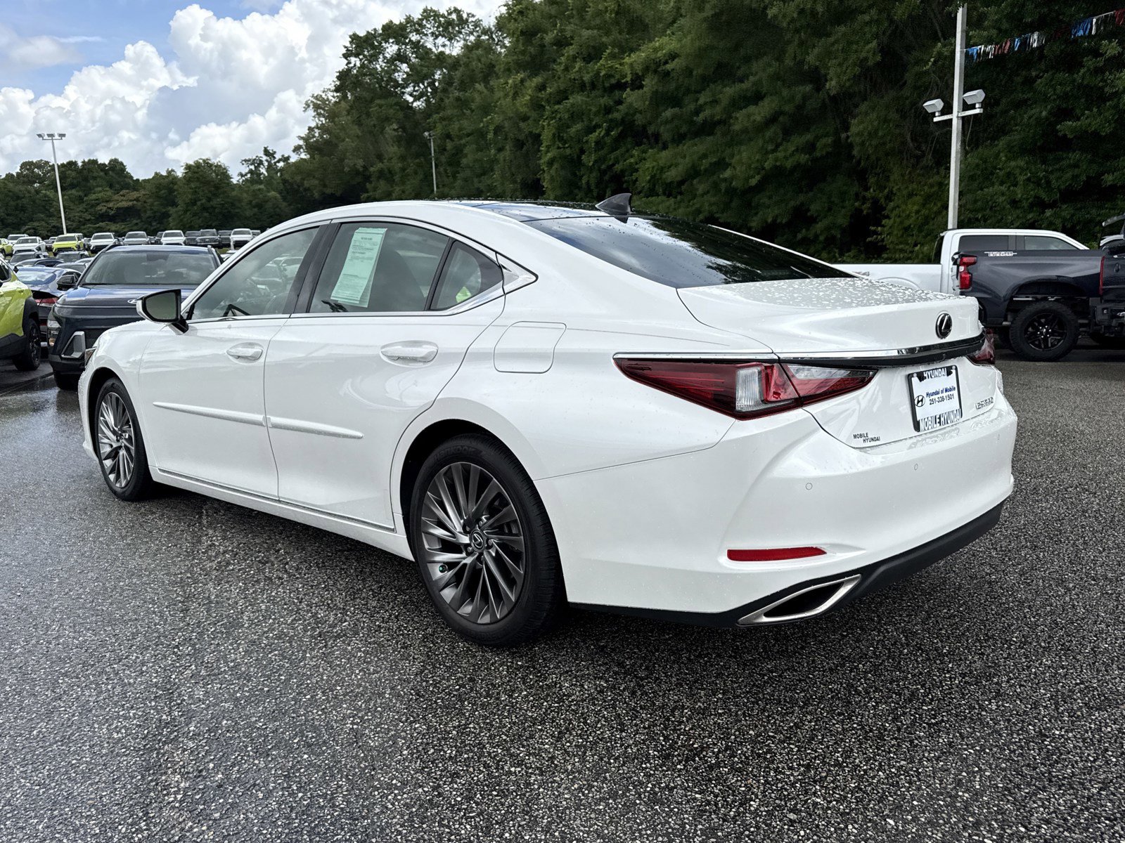 Used 2019 Lexus ES 350 Ultra Luxury FWD image 5
