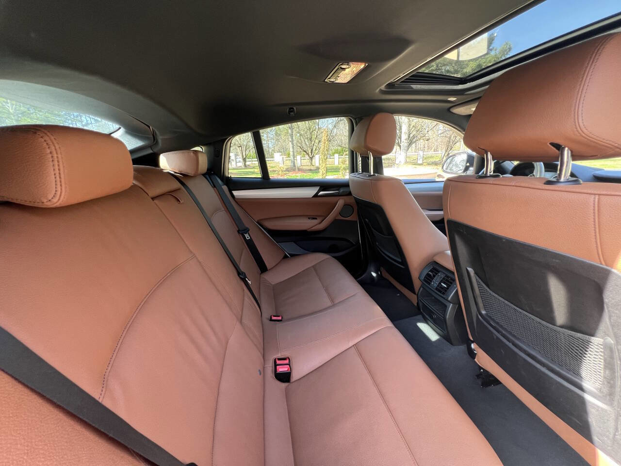 Used 2018 BMW X4 M40i image 14