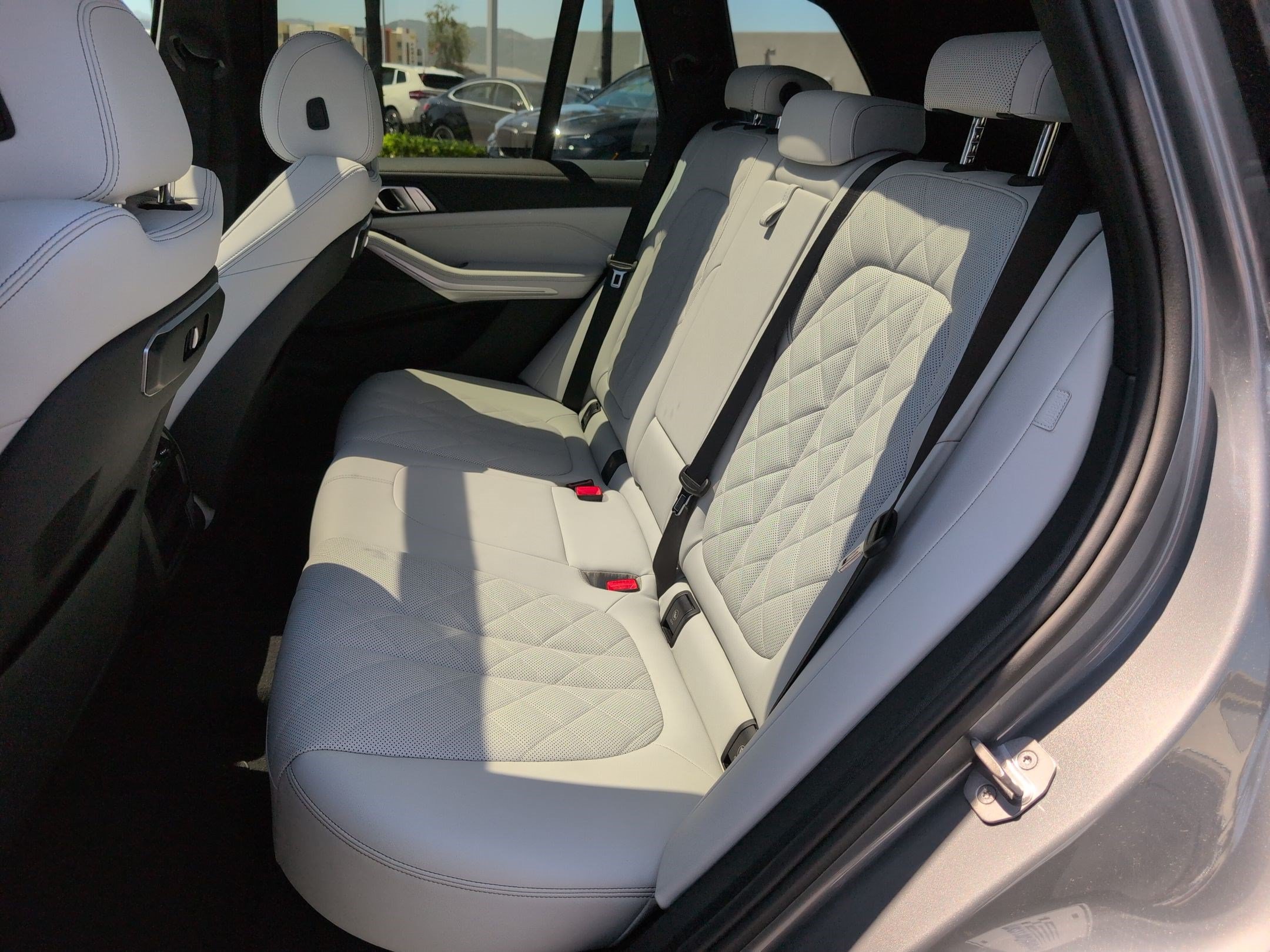 Used 2024 BMW X5 sDrive40i w/ Premium Package RWD image 31
