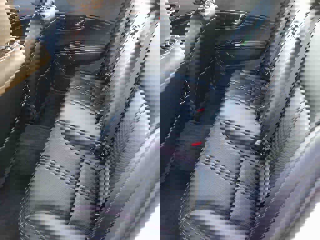 Used 2017 Kia K900 Luxury image 14