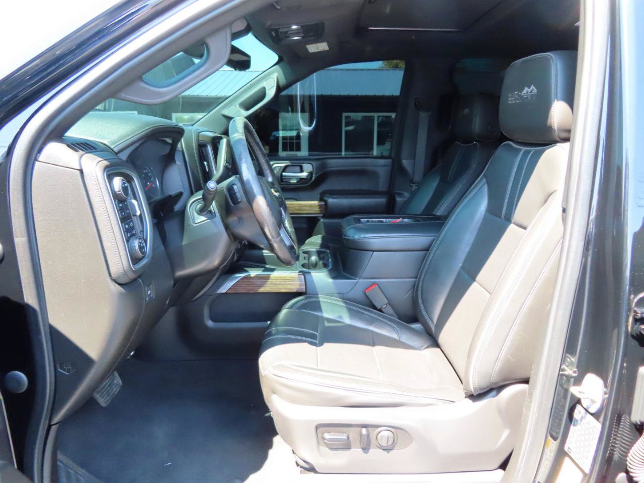 Used 2020 Chevrolet Silverado 2500 High Country w/ Z71 Off-Road Package AWD/4WD image 28
