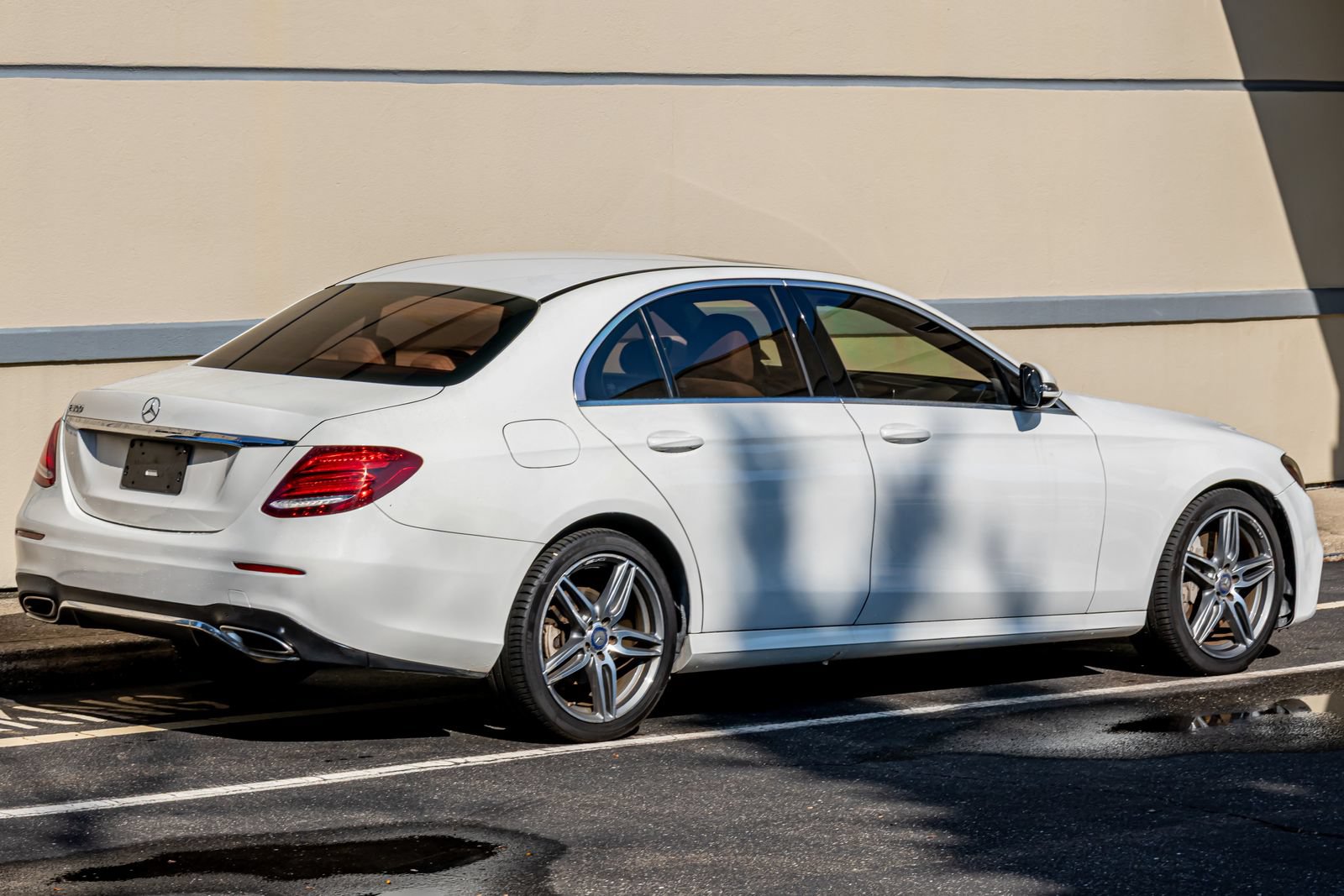 Used 2017 Mercedes-Benz E 300 image 11