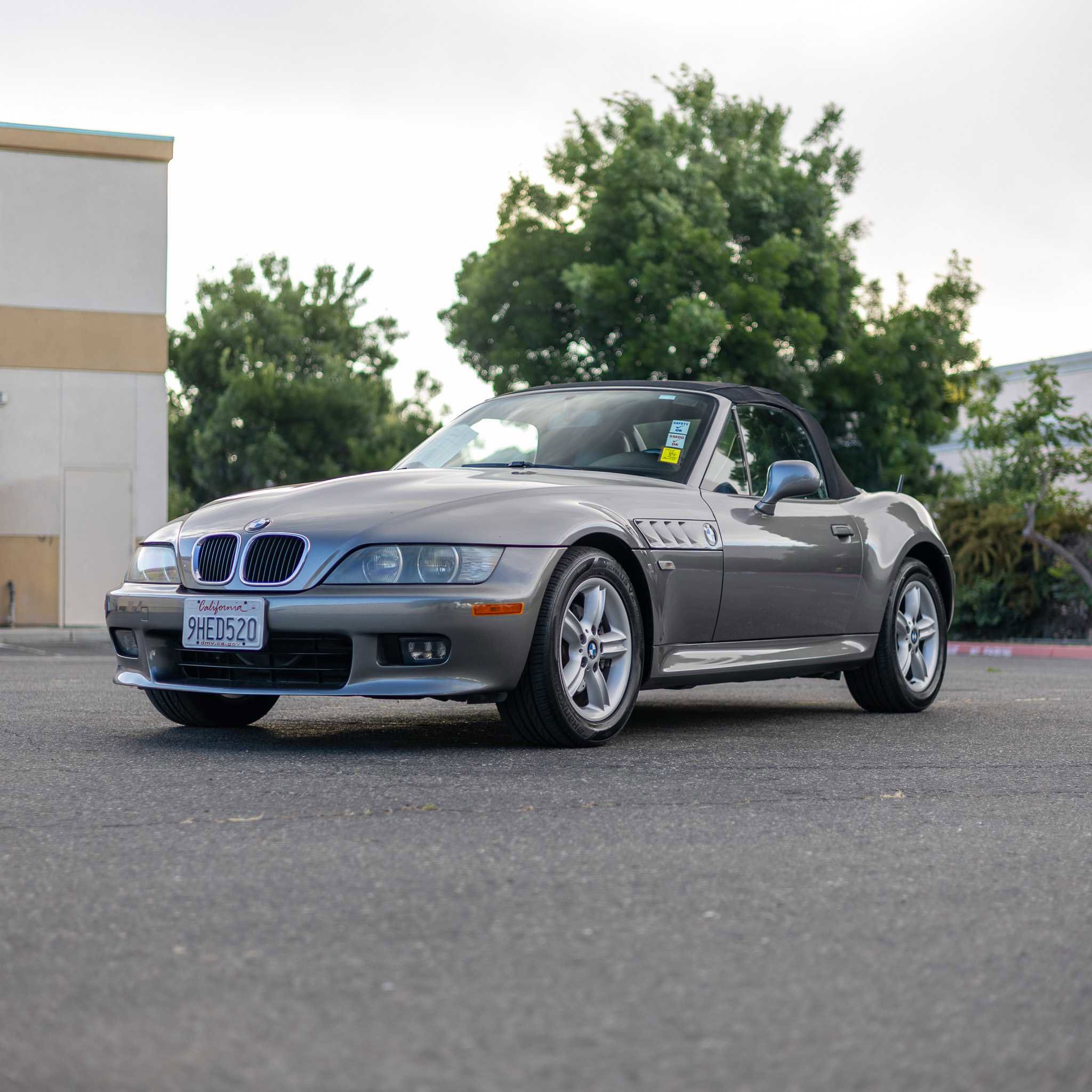 Used 2001 BMW Z3 2.5i image 3
