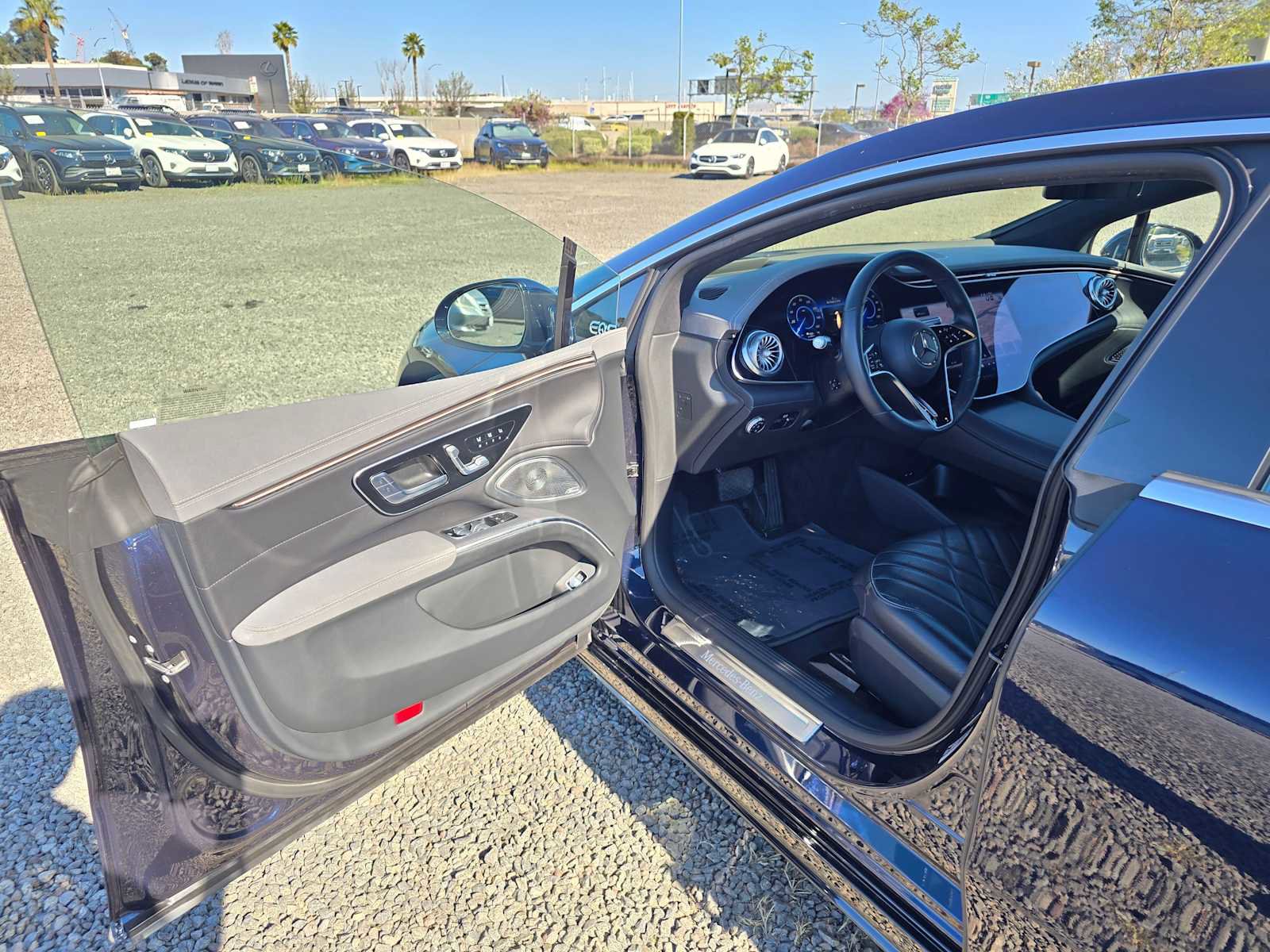 Used 2022 Mercedes-Benz EQS 580 4MATIC Sedan image 21