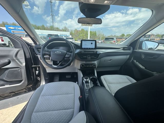 Used 2023 Ford Escape Active w/ Cold Weather Package FWD image 21