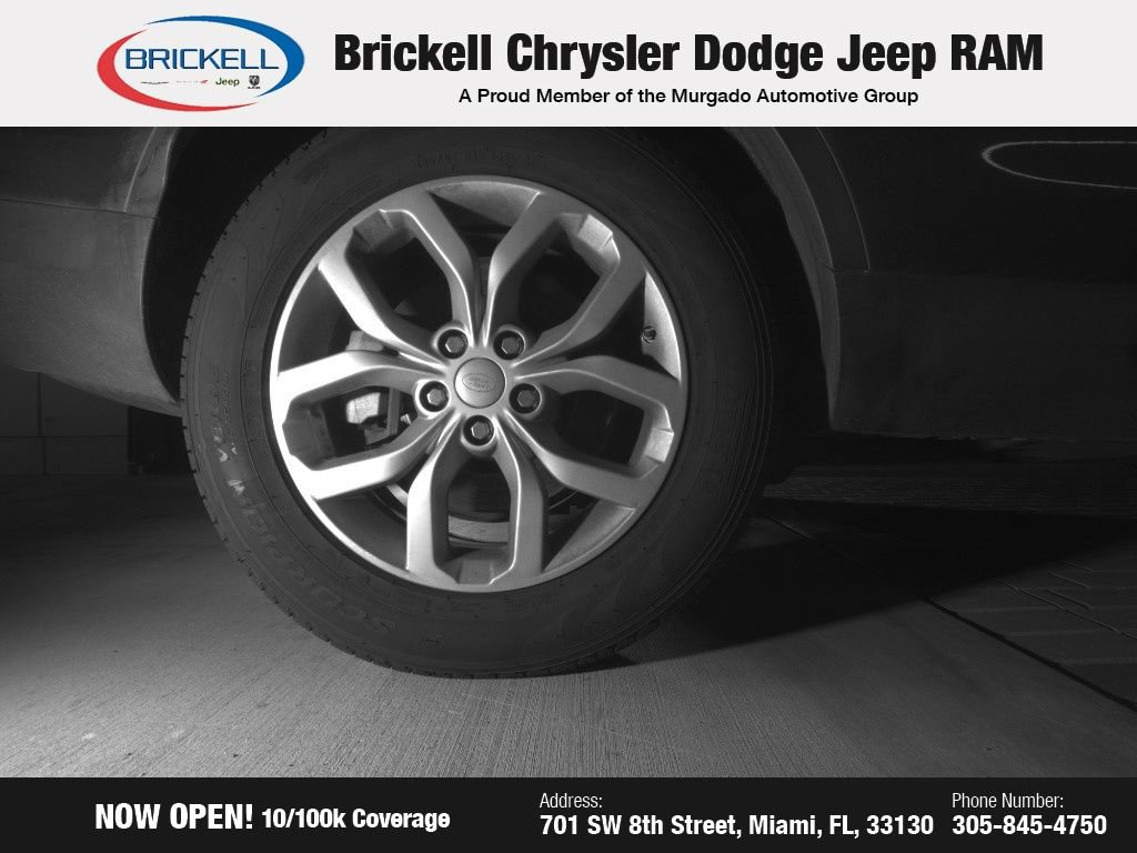 Used 2019 Land Rover Discovery SE image 23