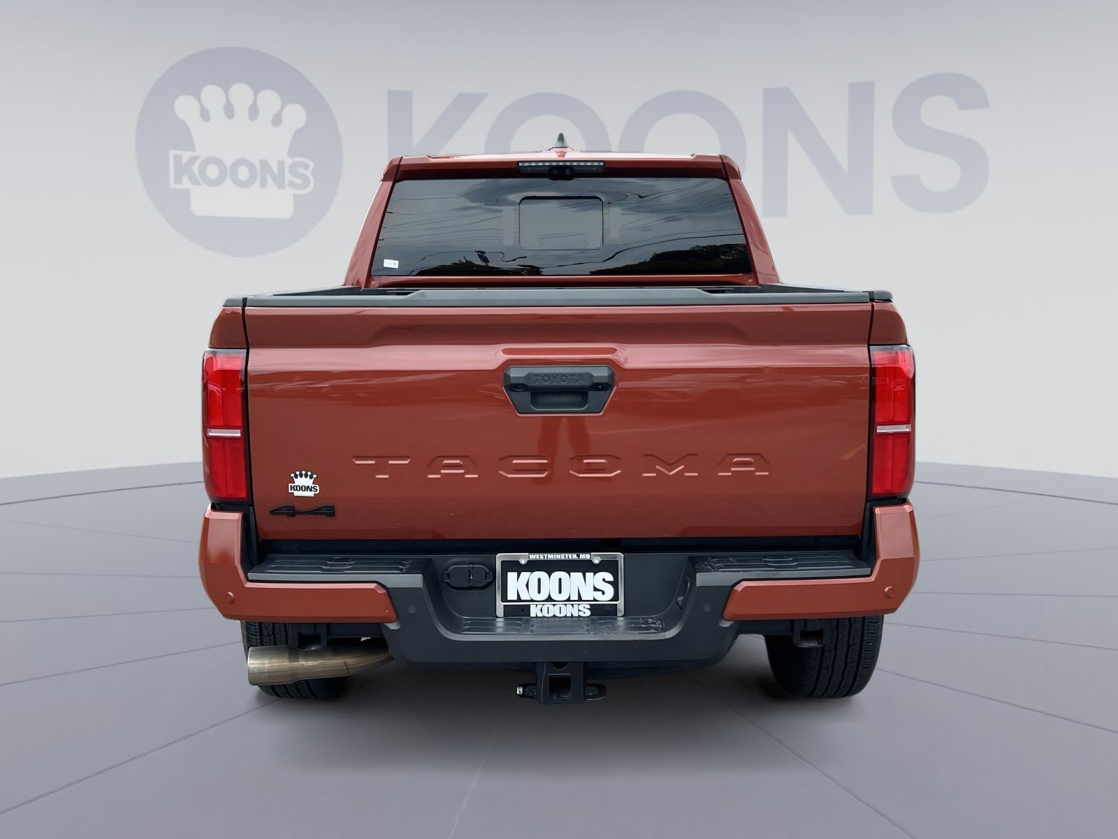 Used 2025 Toyota Tacoma TRD Sport w/ TRD Sport Premium Package AWD/4WD image 5