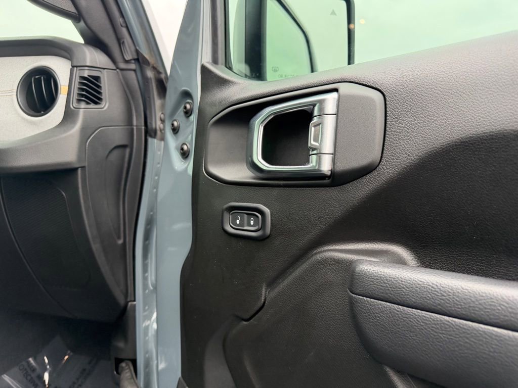 Used 2025 Jeep Gladiator Willys image 21