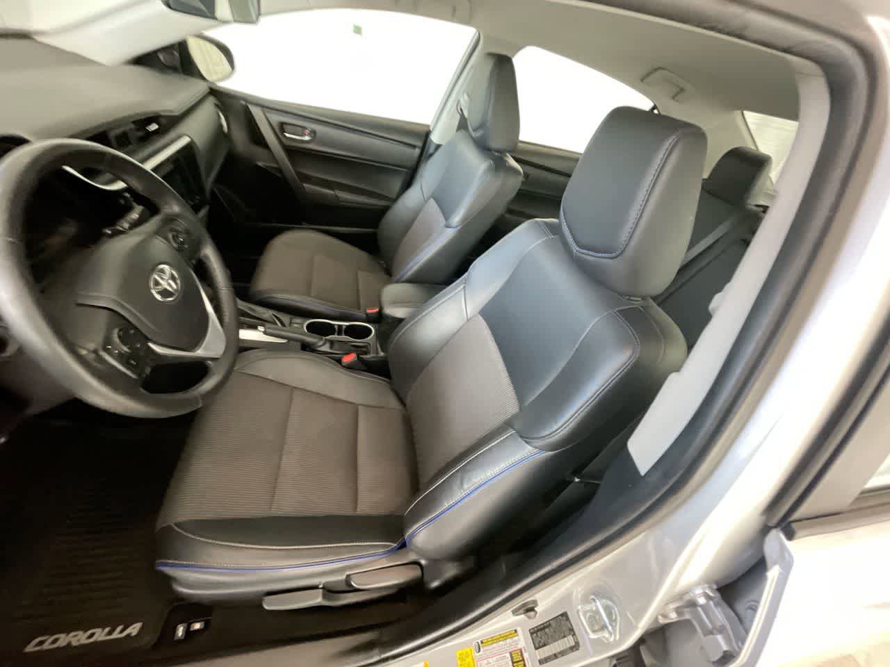 Used 2018 Toyota Corolla SE FWD image 11