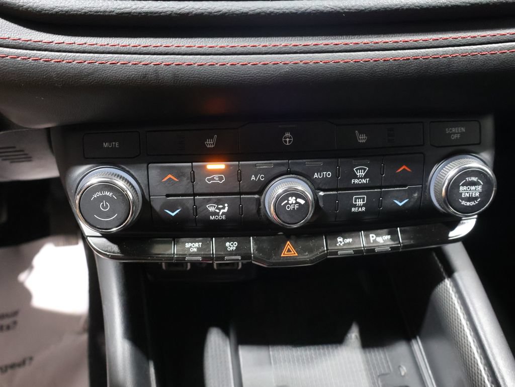 Certified 2023 Dodge Durango R/T w/ Blacktop Package AWD/4WD image 29
