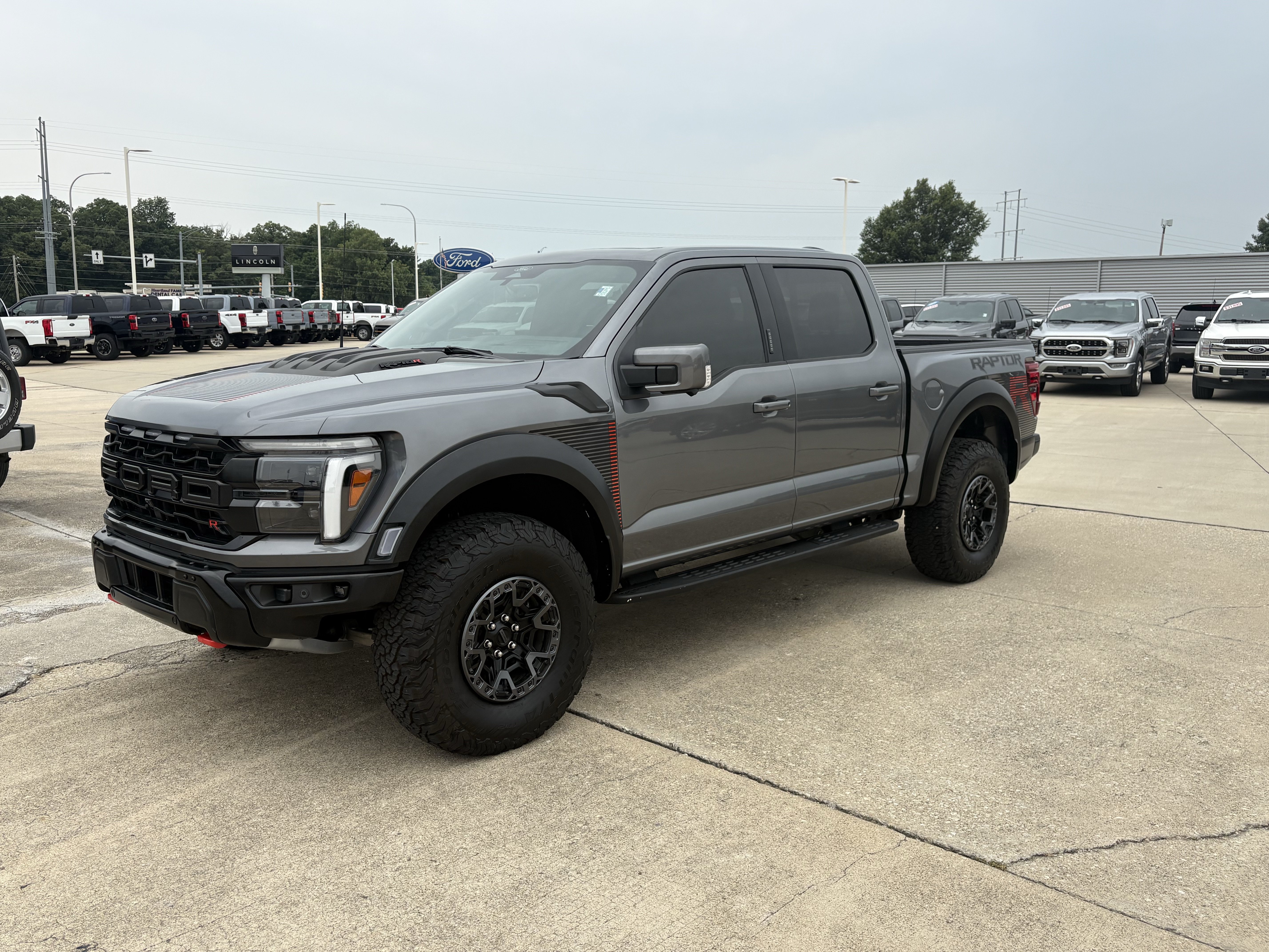 Used 2024 Ford F150 Raptor w/ Equipment Group 803A Raptor R AWD/4WD image 4