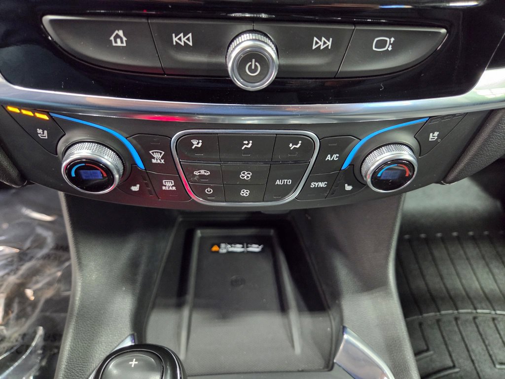Used 2020 Chevrolet Traverse High Country w/ LPO, Floor Liner Package AWD/4WD image 43