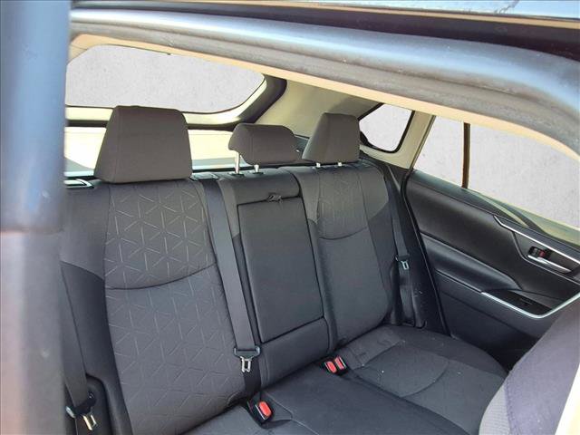 Used 2019 Toyota RAV4 XLE AWD/4WD image 17