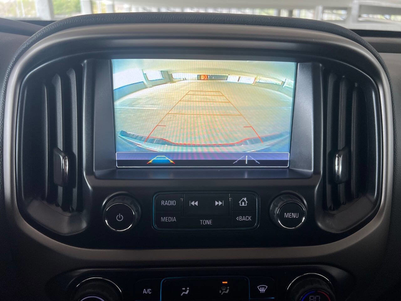 Used 2018 Chevrolet Colorado Z71 AWD/4WD image 19