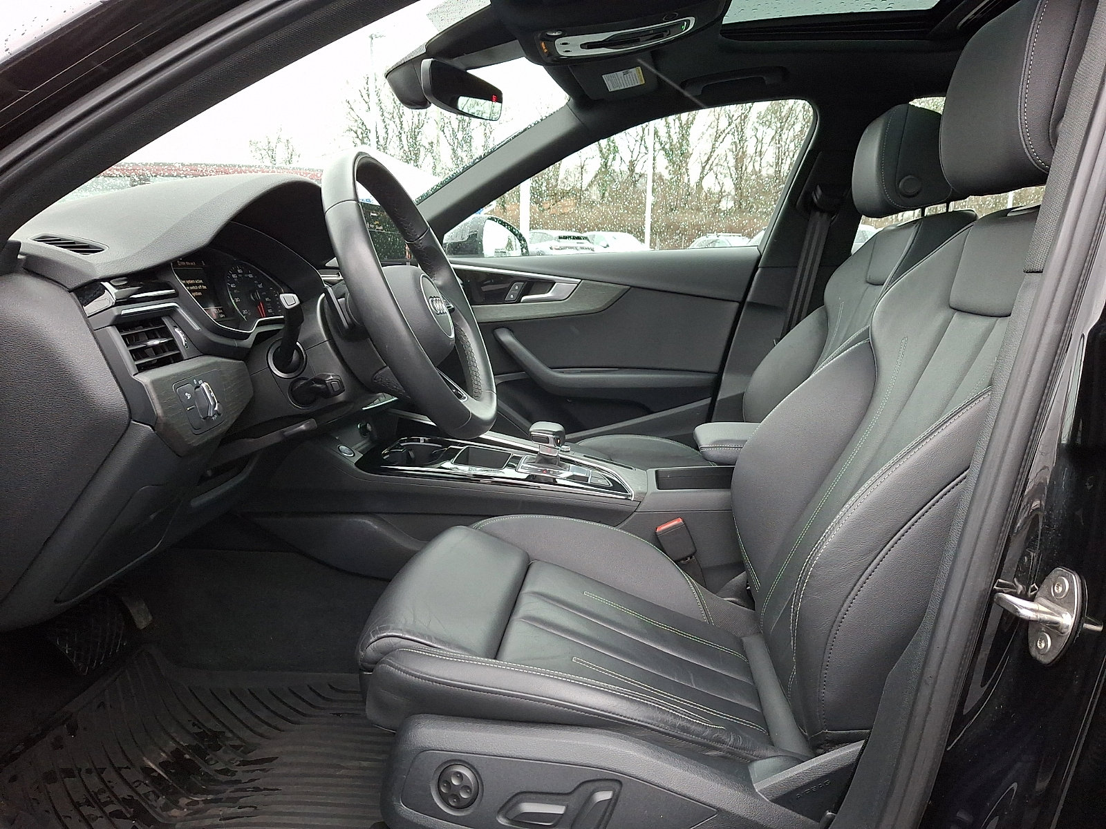 Used 2023 Audi A4 2.0T Premium w/ Convenience Package image 13