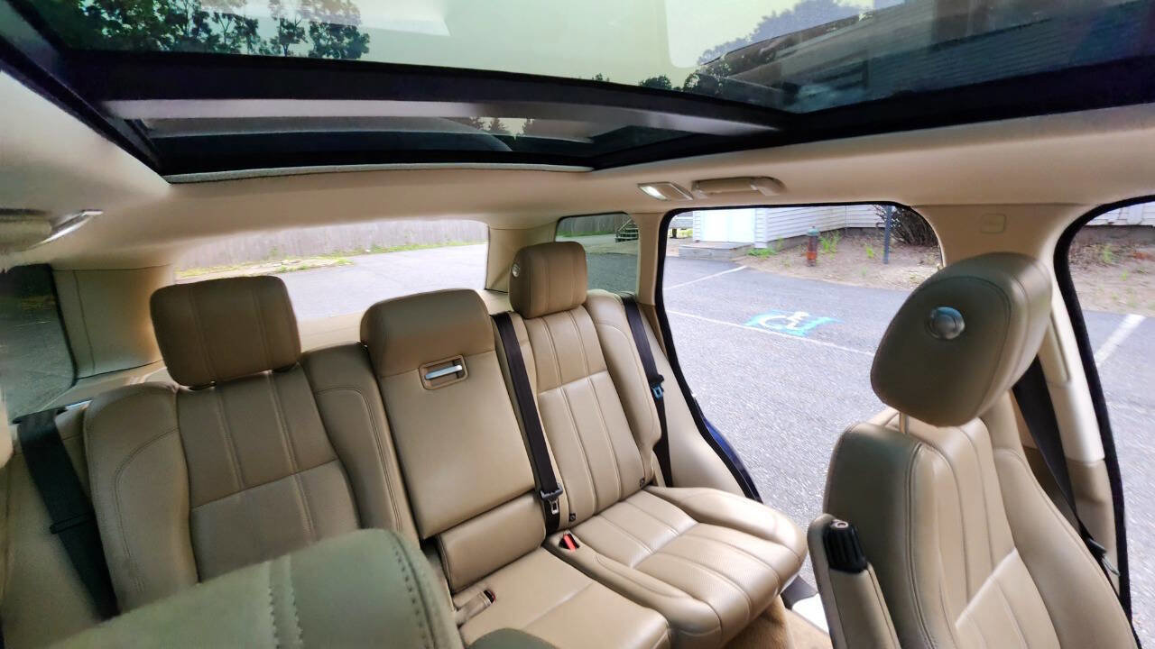 Used 2017 Land Rover Range Rover HSE AWD/4WD image 48