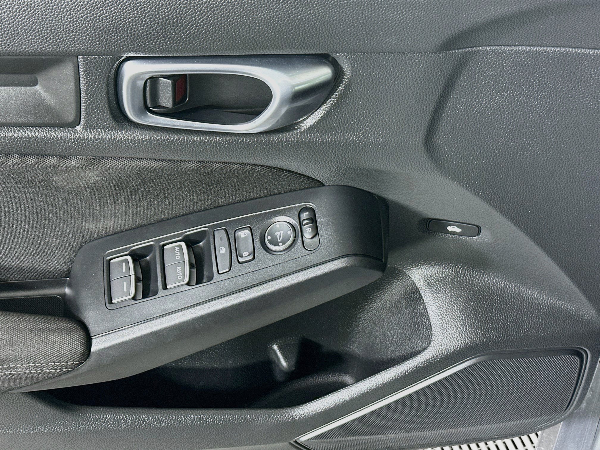 Used 2025 Honda Civic LX image 14