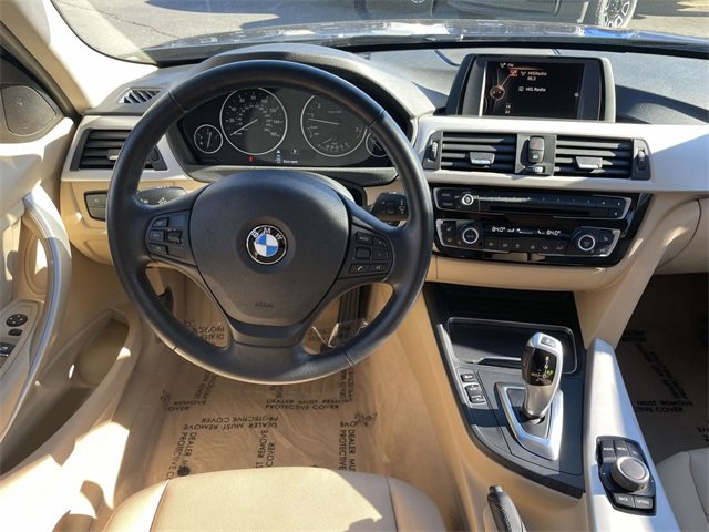 Used 2016 BMW 320i Sedan image 8