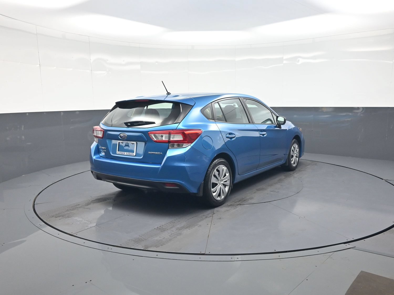 Used 2018 Subaru Impreza 2.0i AWD/4WD image 3