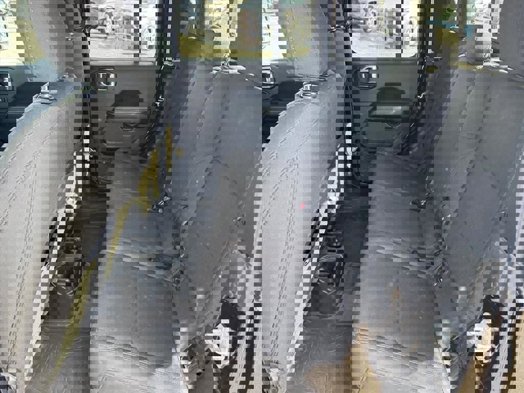 Used 2022 Jeep Gladiator Overland w/ Trailer Tow Package image 11