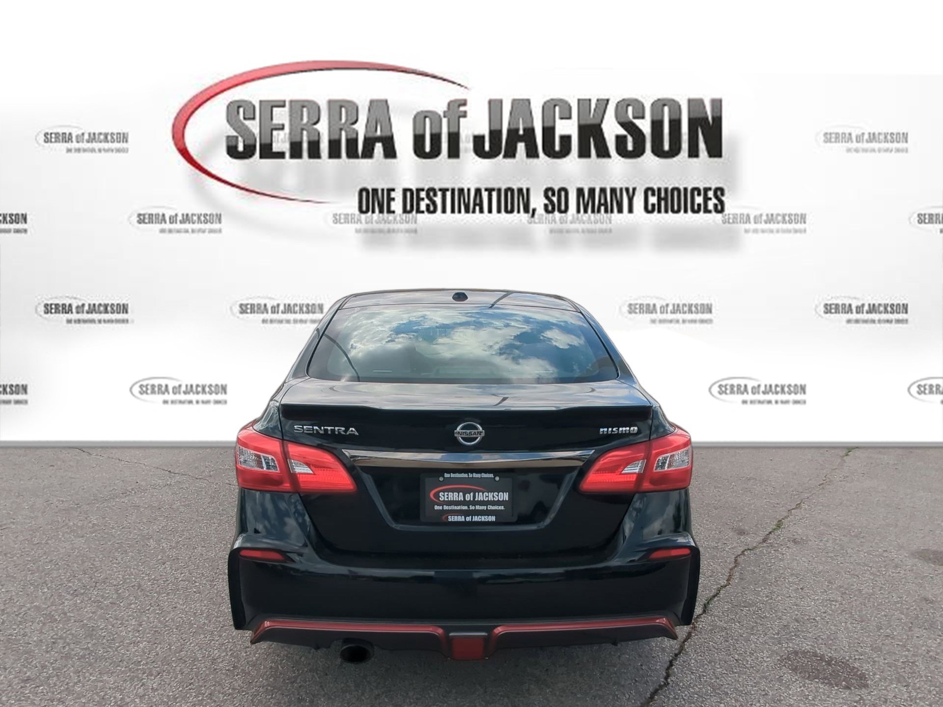 Used 2017 Nissan Sentra NISMO w/ NISMO Premium Package image 7