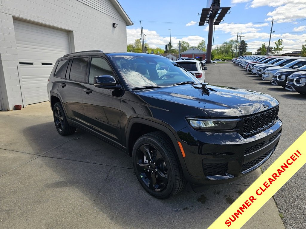 New 2025 Jeep Grand Cherokee L Altitude image 2