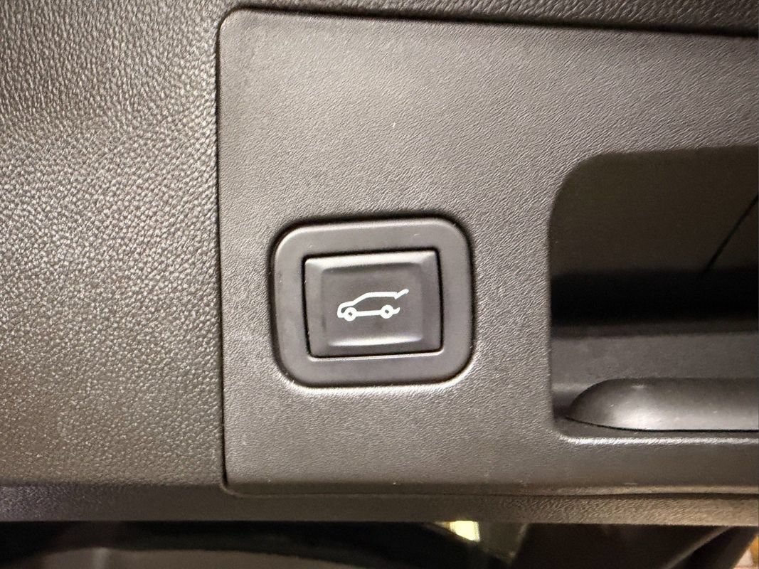 Used 2019 Cadillac XT5 Luxury AWD/4WD image 11