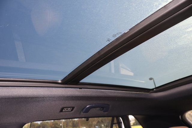 New 2026 Volkswagen Atlas Cross Sport SEL R-Line image 27