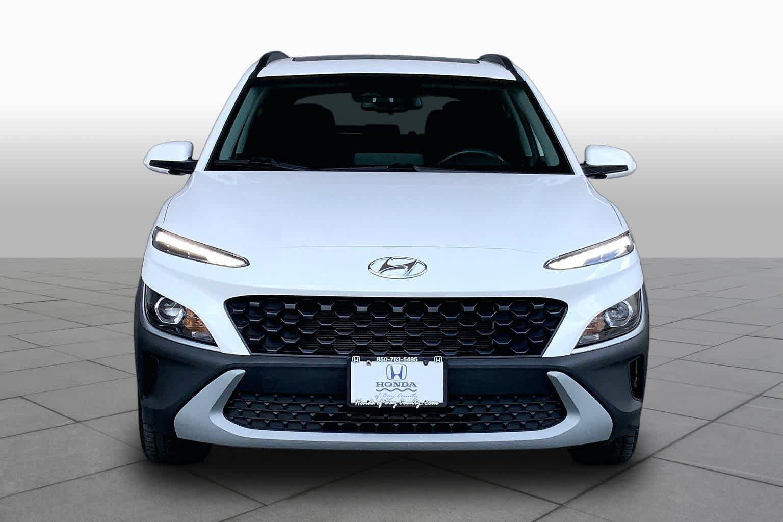 Used 2023 Hyundai Kona SEL w/ Convenience Package AWD/4WD image 4