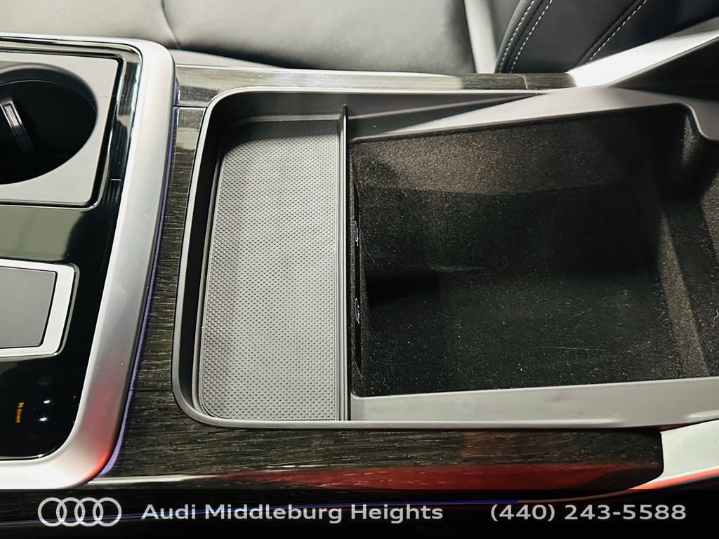 Certified 2025 Audi Q7 2.0T Premium w/ Convenience Plus Package AWD/4WD image 21
