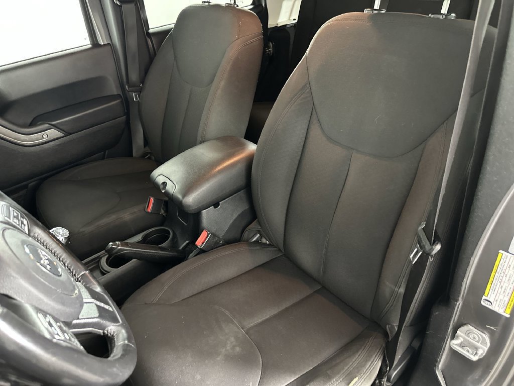 Used 2016 Jeep Wrangler Unlimited Sport AWD/4WD image 19