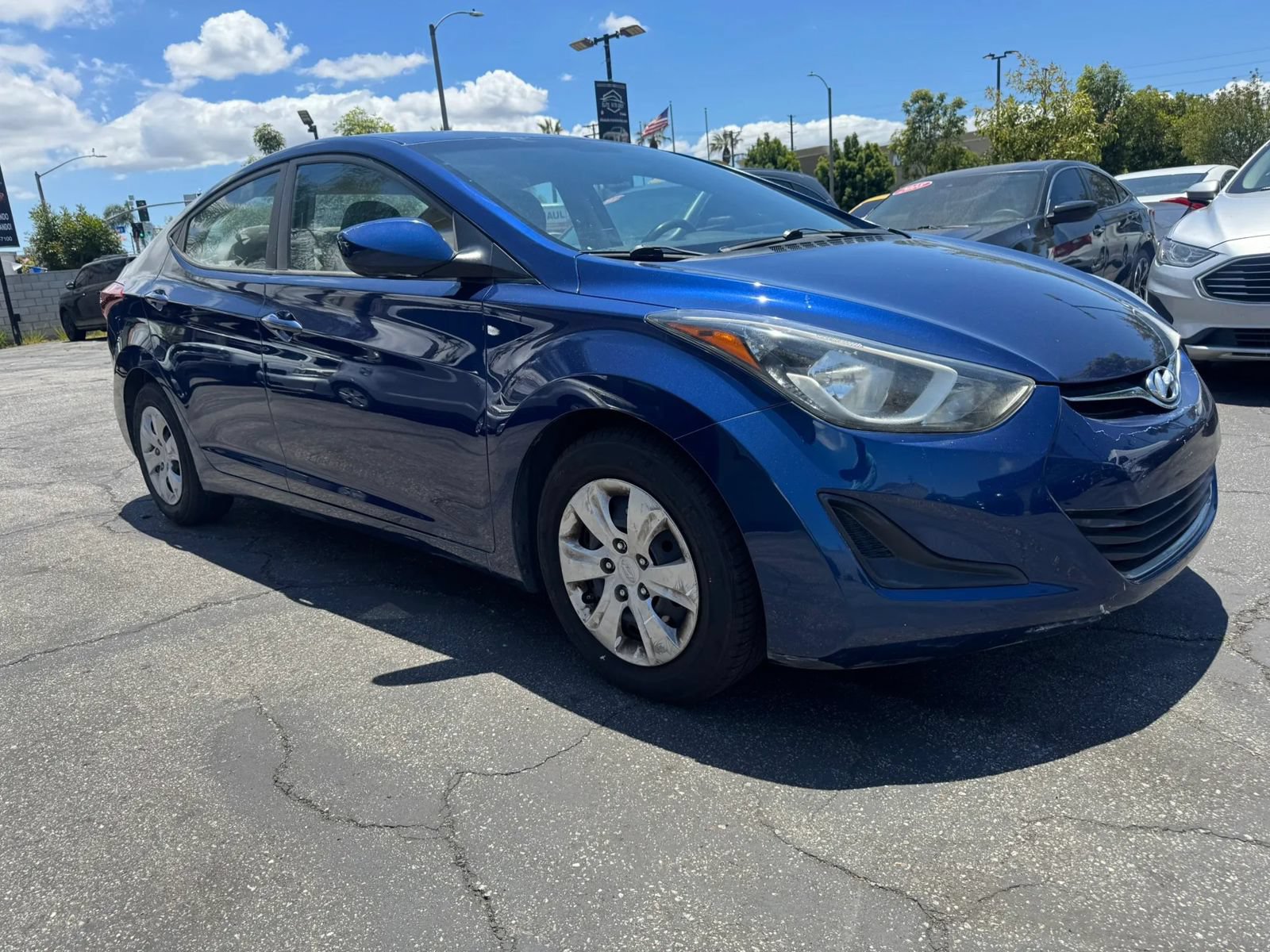Used 2016 Hyundai Elantra SE FWD image 3