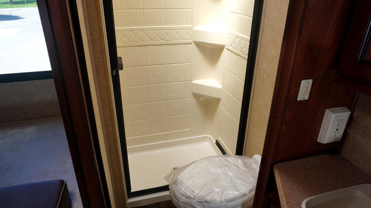 Used 2012 Mercedes-Benz Sprinter 3500 image 29