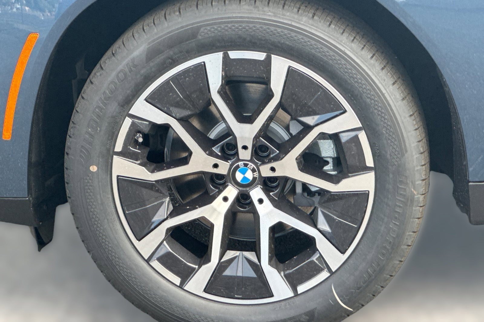 Used 2025 BMW X3 xDrive30i w/ Convenience Package image 11