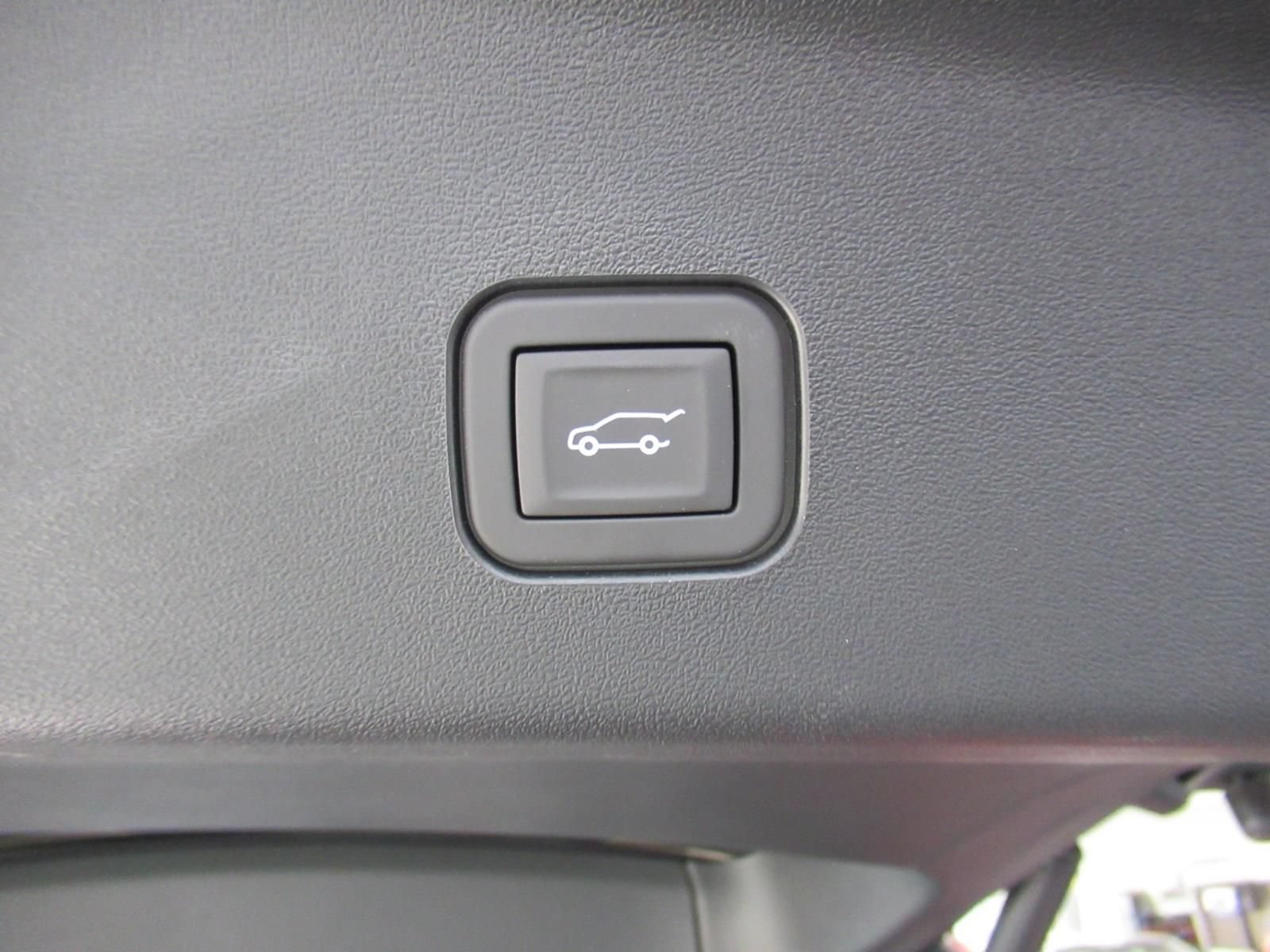 New 2027 Cadillac Vistiq Sport AWD/4WD image 18