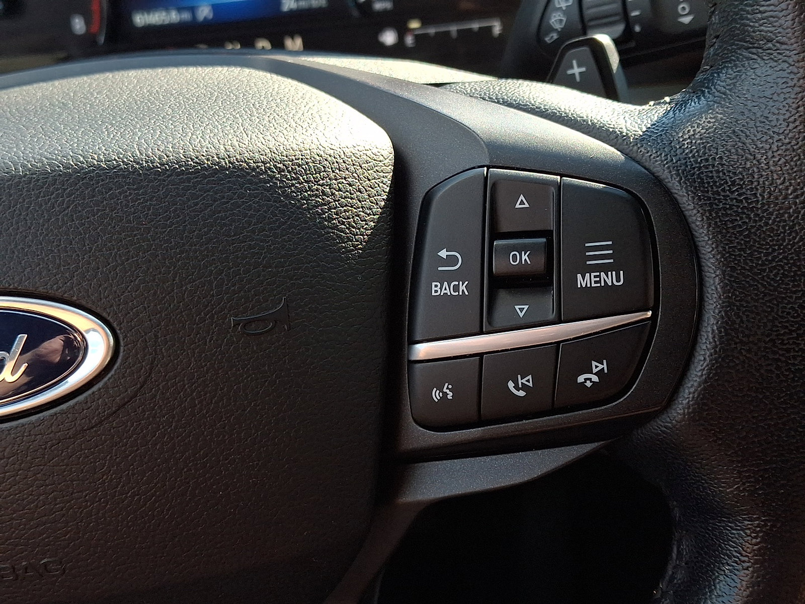 Used 2020 Ford Explorer XLT image 22