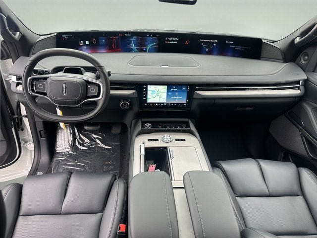 New 2026 Lincoln Navigator Reserve w/ Jet Appearance Package AWD/4WD image 12
