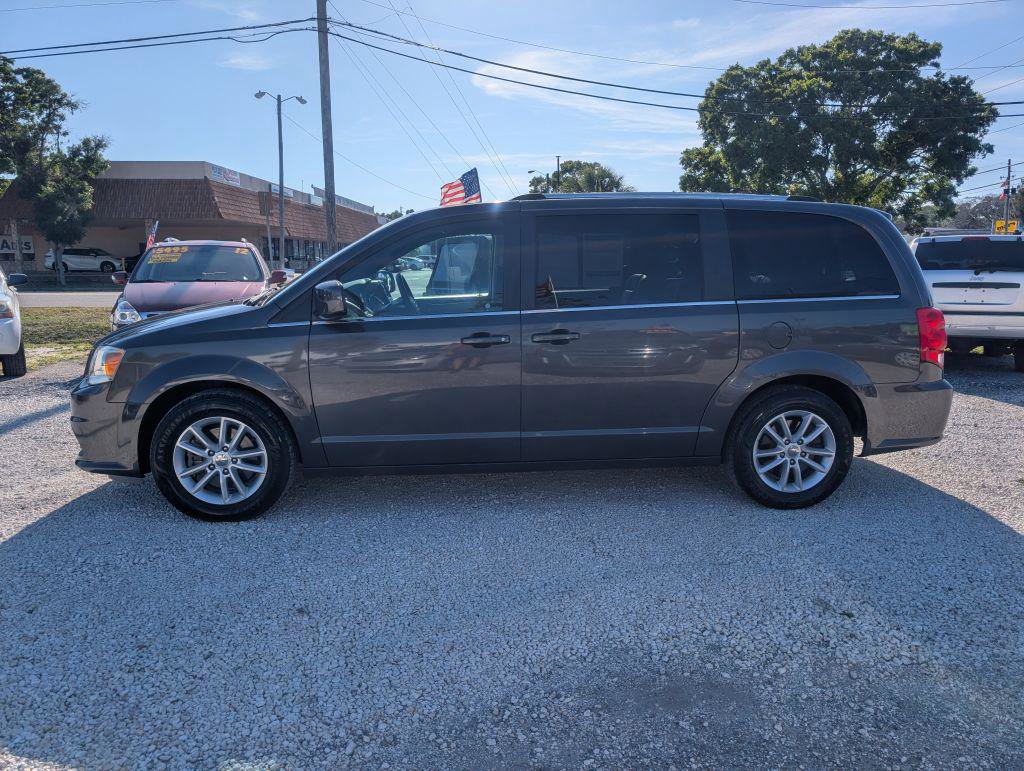 Used 2018 Dodge Grand Caravan SXT image 4