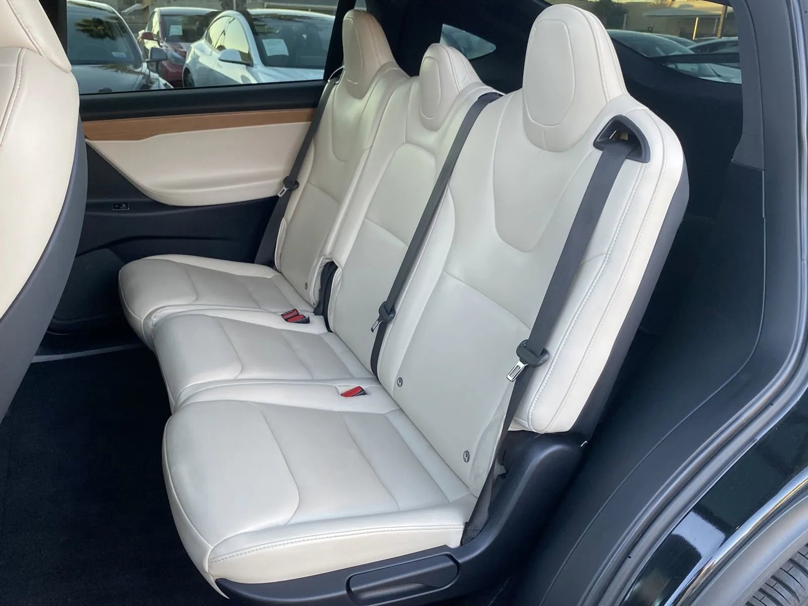 Used 2020 Tesla Model X Long Range image 9