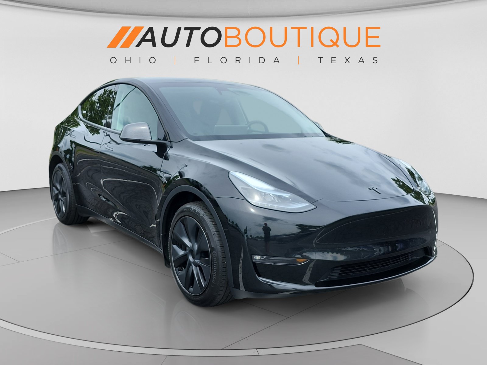Used 2024 Tesla Model Y Long Range AWD/4WD image 7