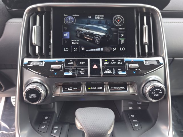 New 2026 Lexus LX 600 F Sport w/ Accessory Package (Z1) AWD/4WD image 28