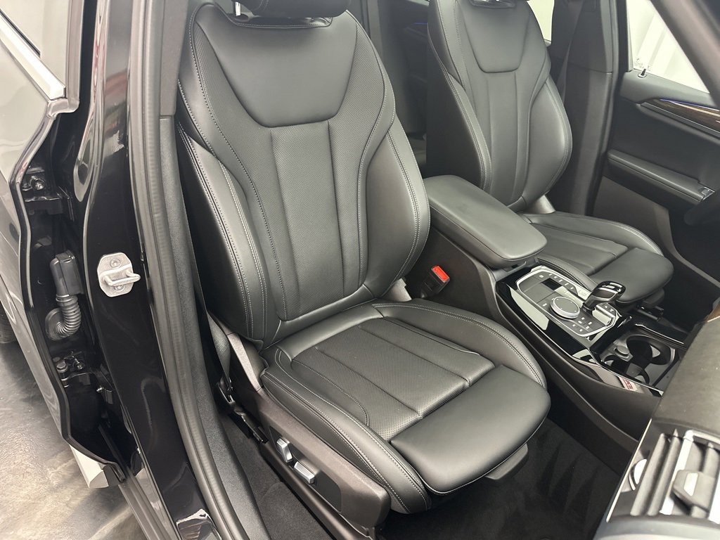 Used 2023 BMW X3 xDrive30i w/ Premium Package image 9