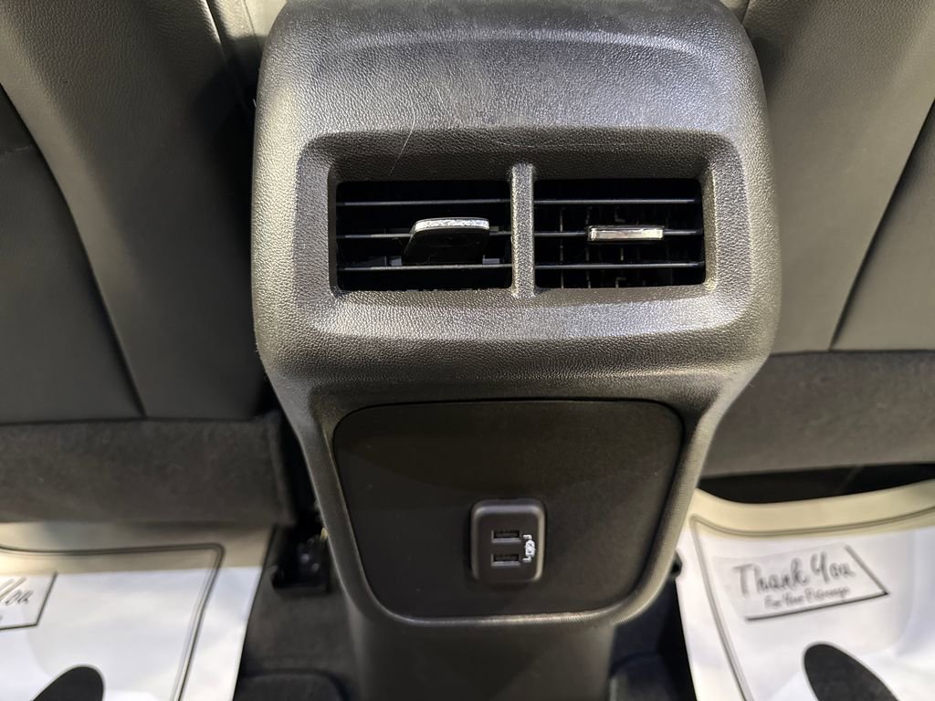 Used 2023 Chevrolet Equinox RS AWD/4WD image 39