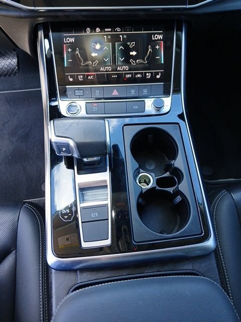 Used 2022 Audi Q8 Premium Plus image 21