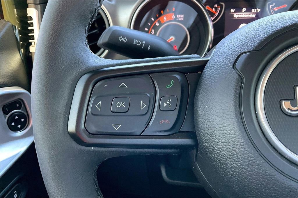 Used 2023 Jeep Gladiator Sport image 20