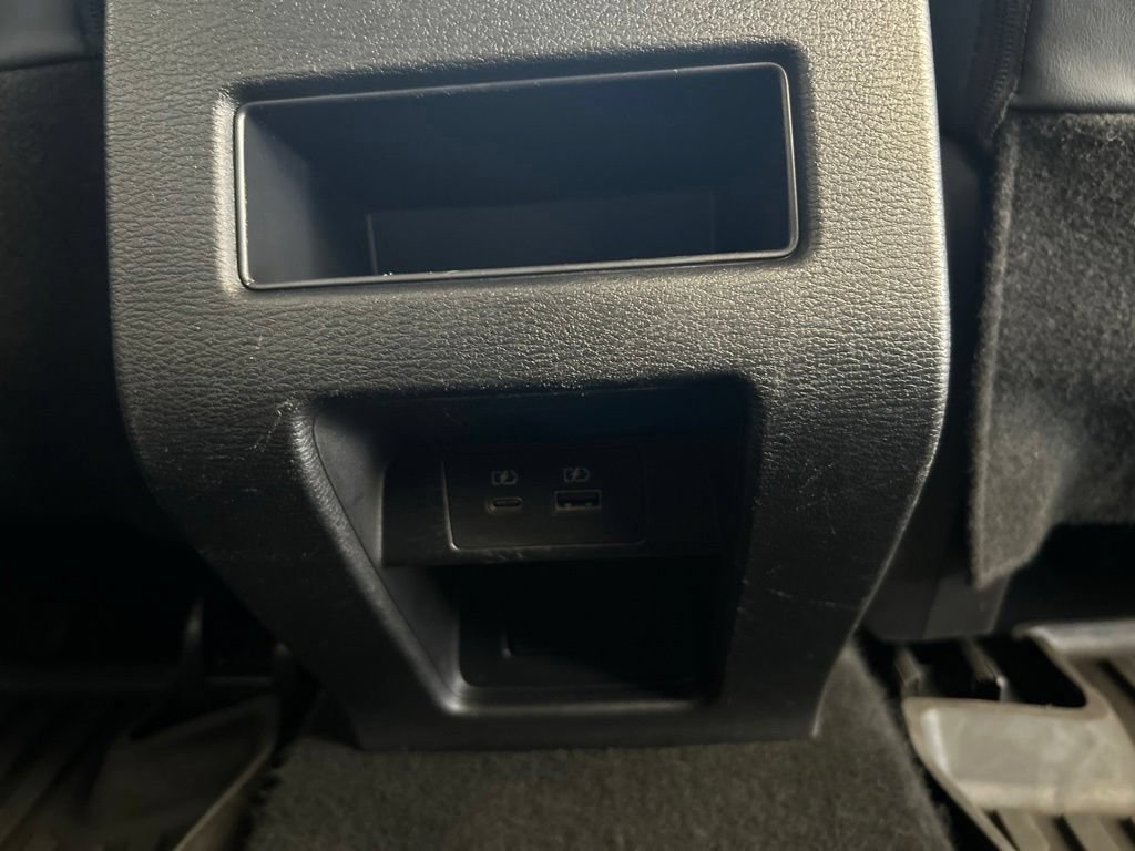 Used 2024 Mitsubishi Outlander FWD image 31