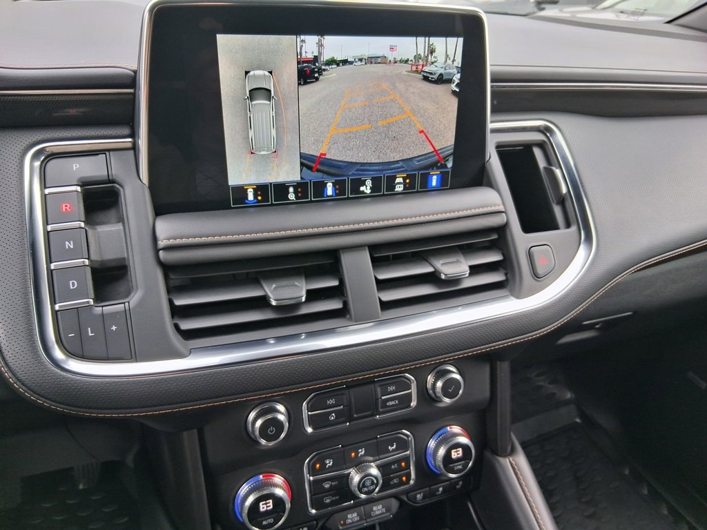 Used 2023 GMC Yukon XL AT4 w/ AT4 Premium Package image 9