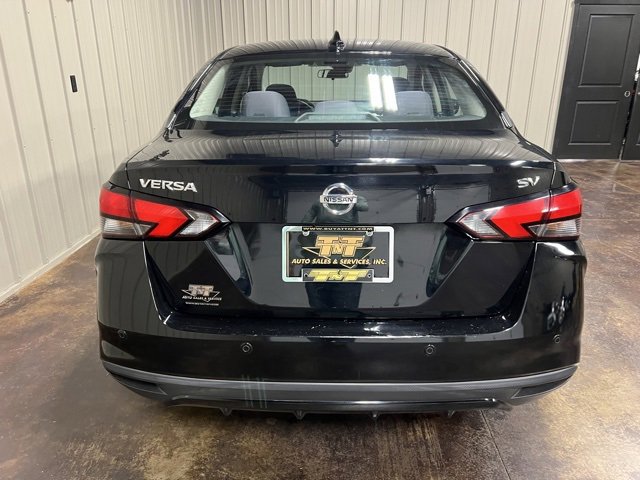 Used 2021 Nissan Versa SV image 9